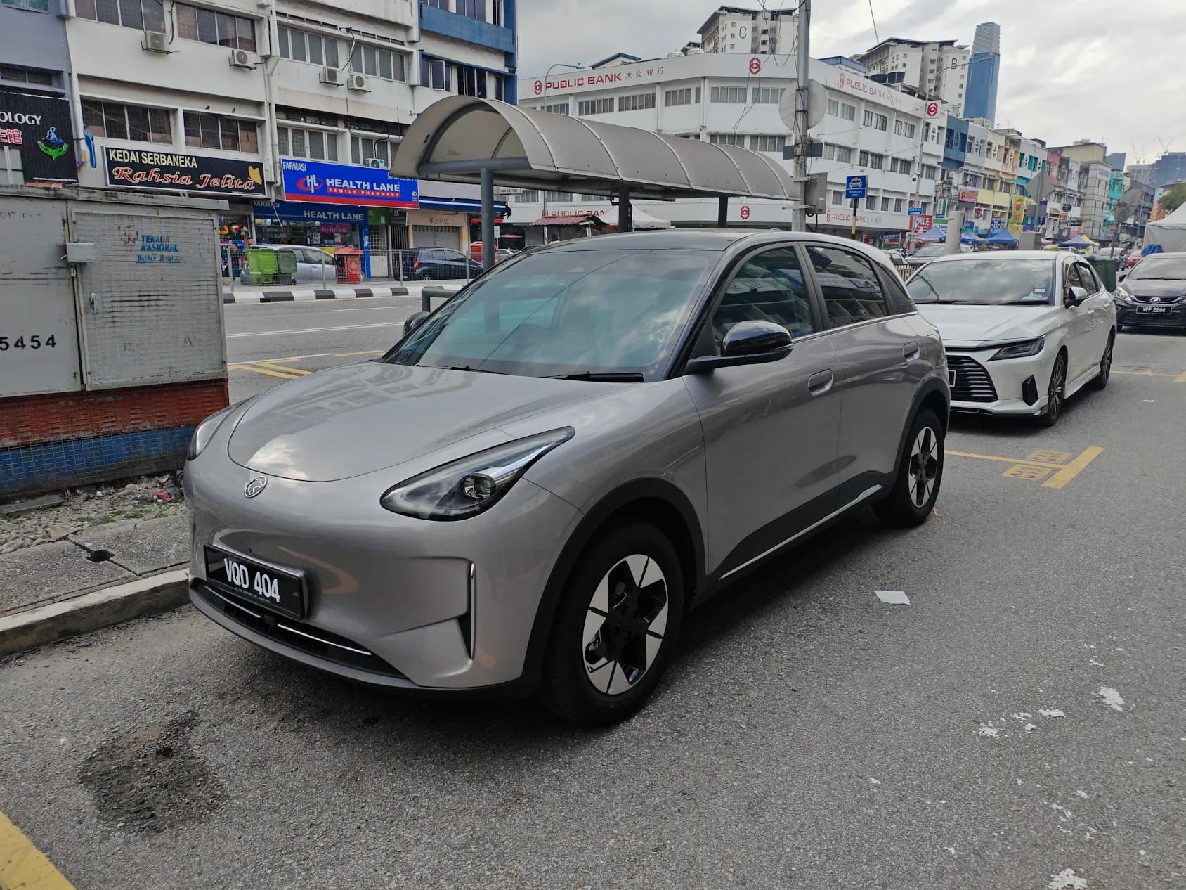 Transform Your Car in 3,000+ Colours Without Touching the Factory Paint